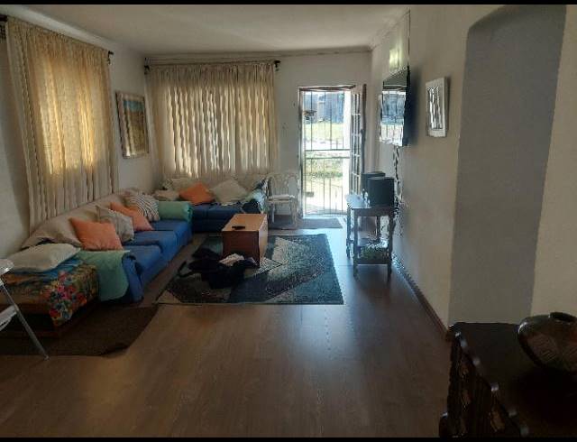 2 BEDROOM HOUSE FOR SALE IN FOLWENI